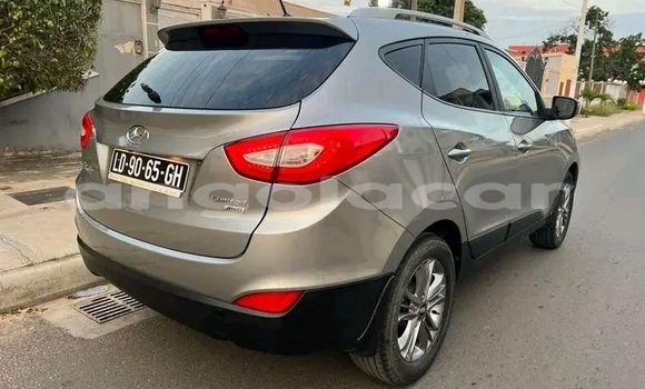 Acheter Occasion Voiture Hyundai ix35 Marron à Luanda, Province de Luanda Acheter Occasion Voiture Hyundai ix35 Marron à Luanda, Province de Luanda
