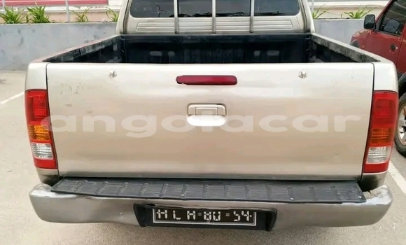 Acheter Occasion Voiture Toyota Hilux Beige à Luanda, Province de Luanda Acheter Occasion Voiture Toyota Hilux Beige à Luanda, Province de Luanda