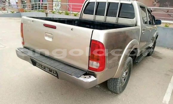 Acheter Occasion Voiture Toyota Hilux Beige à Luanda, Province de Luanda Acheter Occasion Voiture Toyota Hilux Beige à Luanda, Province de Luanda