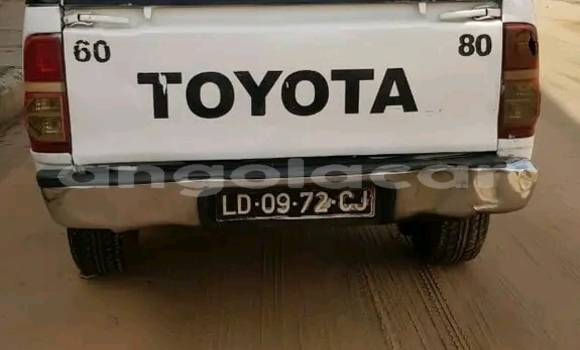 Acheter Occasion Voiture Toyota Hilux Blanc à Luanda, Province de Luanda Acheter Occasion Voiture Toyota Hilux Blanc à Luanda, Province de Luanda