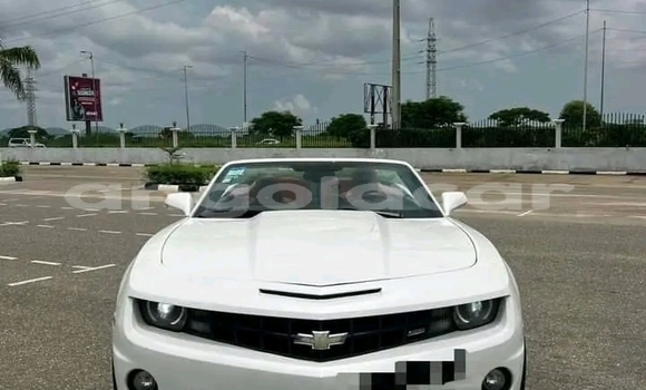 Acheter Occasion Voiture Chevrolet Camaro Blanc à Luanda, Province de Luanda Acheter Occasion Voiture Chevrolet Camaro Blanc à Luanda, Province de Luanda