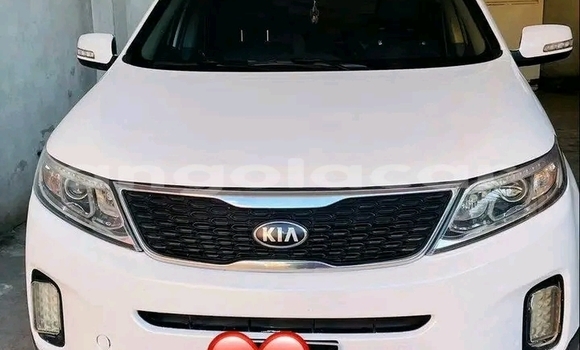 Acheter Occasion Voiture Kia Sorento Blanc à Luanda, Province de Luanda Acheter Occasion Voiture Kia Sorento Blanc à Luanda, Province de Luanda