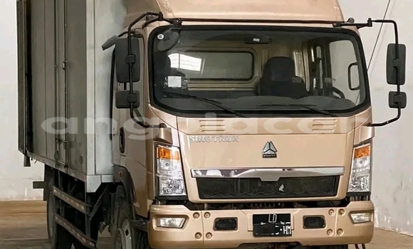 Buy Used Hindustan Ambassador White Car in Caluquembe in Huila Buy Used Hindustan Ambassador White Car in Caluquembe in Huila