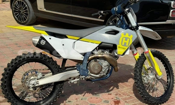 Comprar Usado Husqvarna FC Outro Moto em Luanda em Luanda Province
