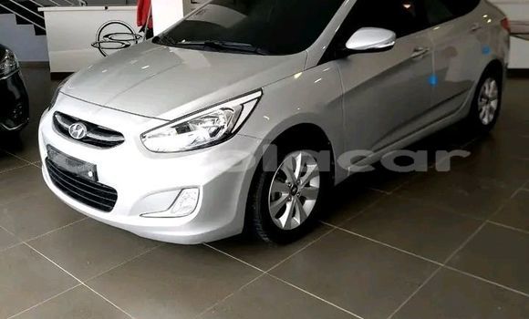 Buy Used Hyundai Accent Other Car in Luanda in Luanda Province Buy Used Hyundai Accent Other Car in Luanda in Luanda Province