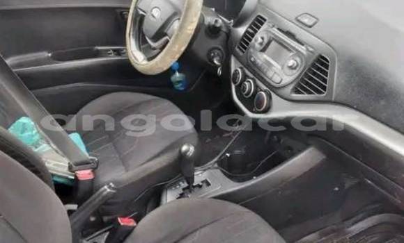Buy Used Kia Picanto Red Car in Camabatela in Uige Buy Used Kia Picanto Red Car in Camabatela in Uige