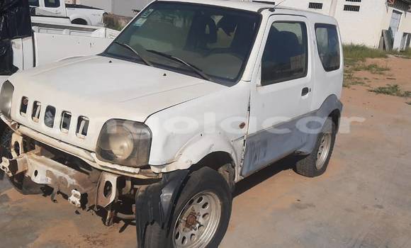 Comprar Usado Suzuki Jimny Branco Carro em Caconda em Huila Comprar Usado Suzuki Jimny Branco Carro em Caconda em Huila