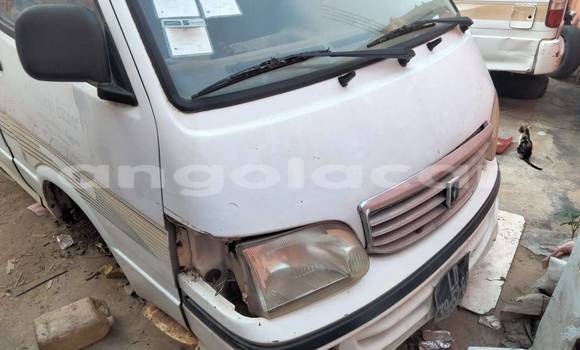 Buy Used Mazda CX-3 White Car in Caluquembe in Huila Buy Used Mazda CX-3 White Car in Caluquembe in Huila