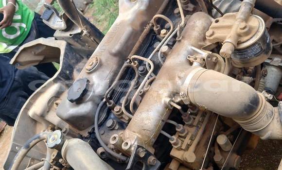 Comprar Usado Mitsubishi L400 Branco Caminhão em Caconda em Huila Comprar Usado Mitsubishi L400 Branco Caminhão em Caconda em Huila