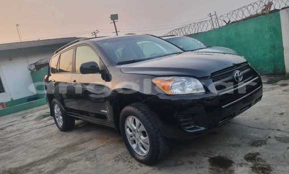 Acheter Occasion Voiture Toyota RAV4 Noir à Luanda, Province de Luanda Acheter Occasion Voiture Toyota RAV4 Noir à Luanda, Province de Luanda
