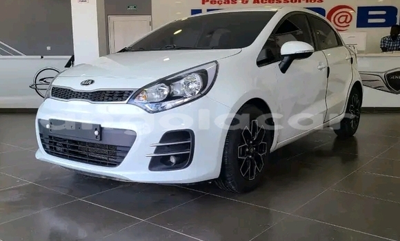 Buy Used Kia rio White Car in Luanda in Luanda Province Buy Used Kia rio White Car in Luanda in Luanda Province