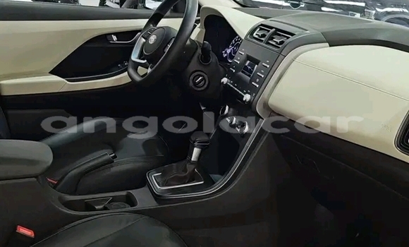 Buy Used Hyundai Creta White Car in Luanda in Luanda Province Buy Used Hyundai Creta White Car in Luanda in Luanda Province