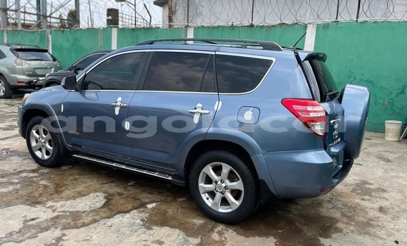 Acheter Occasion Voiture Toyota RAV4 Bleu à Luanda, Province de Luanda Acheter Occasion Voiture Toyota RAV4 Bleu à Luanda, Province de Luanda