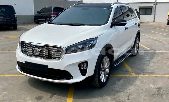 Acheter Occasion Voiture Kia Sorento Blanc à Luanda, Province de Luanda Acheter Occasion Voiture Kia Sorento Blanc à Luanda, Province de Luanda