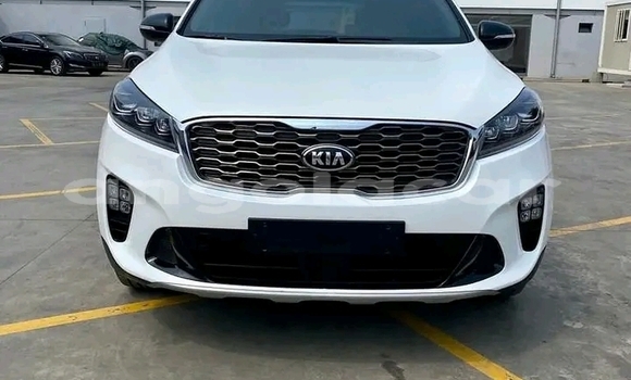Buy Used Kia Sorento White Car in Luanda in Luanda Province Buy Used Kia Sorento White Car in Luanda in Luanda Province