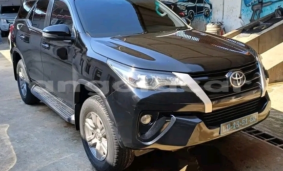 Buy Used Toyota Fortuner Black Car in Luanda in Luanda Province Buy Used Toyota Fortuner Black Car in Luanda in Luanda Province