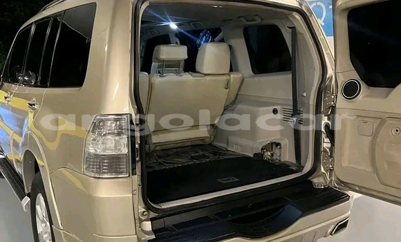 Comprar Usado Mitsubishi Pajero Outro Carro em Luanda em Luanda Province Comprar Usado Mitsubishi Pajero Outro Carro em Luanda em Luanda Province