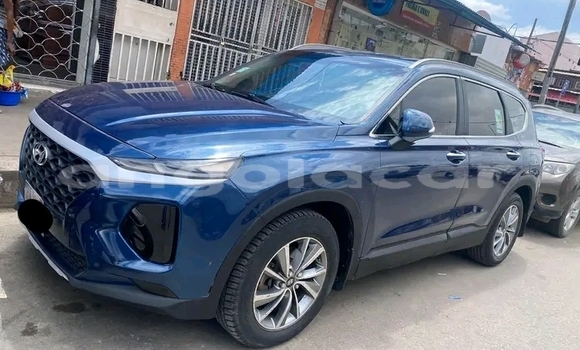 Comprar Usado Hyundai Santa Fe Azul Carro em Luanda em Luanda Province