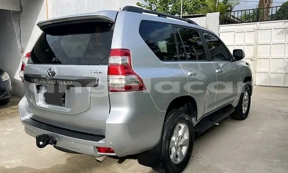Buy Used Toyota Land Cruiser Prado Other Car in Luanda in Luanda Province Buy Used Toyota Land Cruiser Prado Other Car in Luanda in Luanda Province