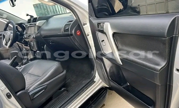 Buy Used Toyota Land Cruiser Prado Other Car in Luanda in Luanda Province Buy Used Toyota Land Cruiser Prado Other Car in Luanda in Luanda Province