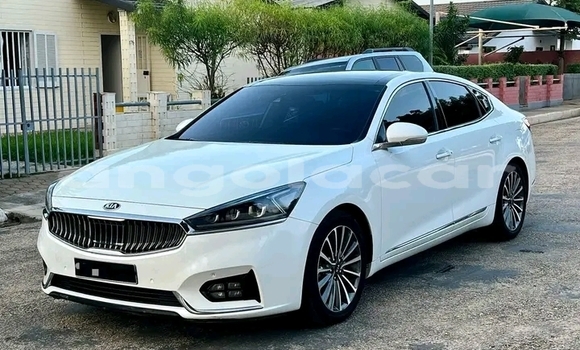 Buy Used Kia K7 White Car in Luanda in Luanda Province Buy Used Kia K7 White Car in Luanda in Luanda Province