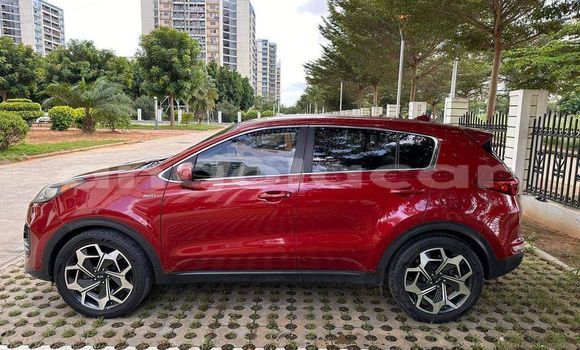 Comprar Usado Kia Sportage Vermelho Carro em Caluquembe em Huila Comprar Usado Kia Sportage Vermelho Carro em Caluquembe em Huila