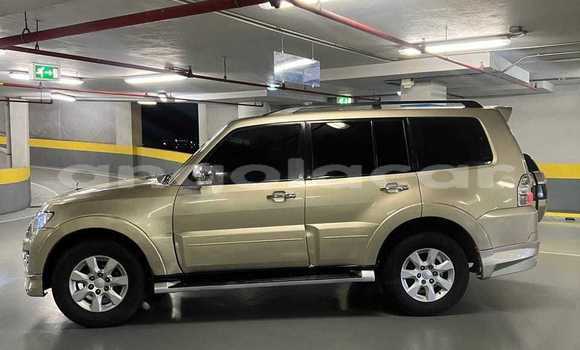 Comprar Usado Mitsubishi Pajero Outro Carro em Caluquembe em Huila