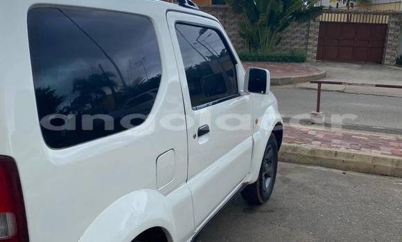 Buy Used Suzuki Jimny White Car in Caconda in Huila Buy Used Suzuki Jimny White Car in Caconda in Huila