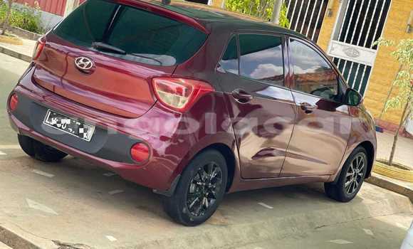 Acheter Occasion Voiture Hyundai i10 Rouge à Caconda, Huila