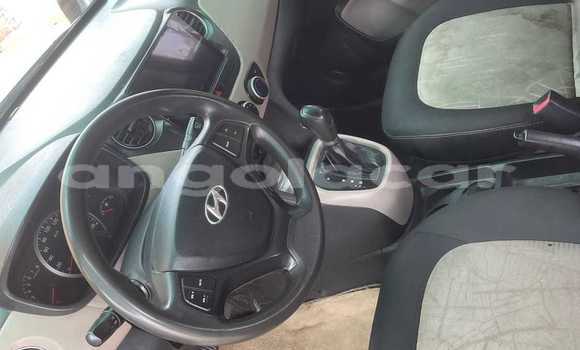 Buy Used Hyundai i10 Red Car in Caconda in Huila Buy Used Hyundai i10 Red Car in Caconda in Huila