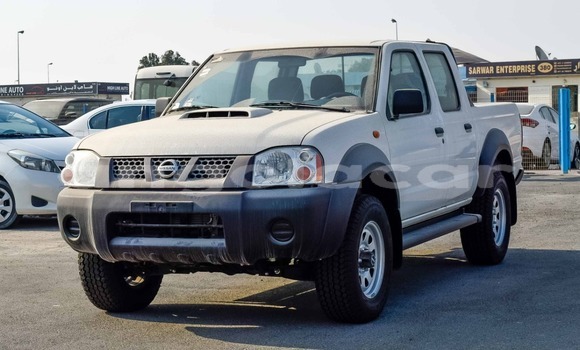 Comprar Novo Nissan NP 300 Branco Carro em Luanda em Luanda Province Comprar Novo Nissan NP 300 Branco Carro em Luanda em Luanda Province