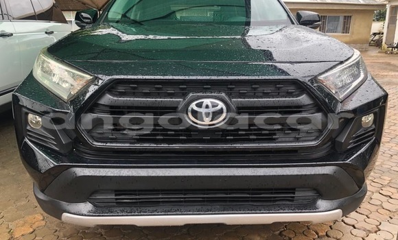 Comprar Usado Toyota RAV4 Preto Carro em Luanda em Luanda Province