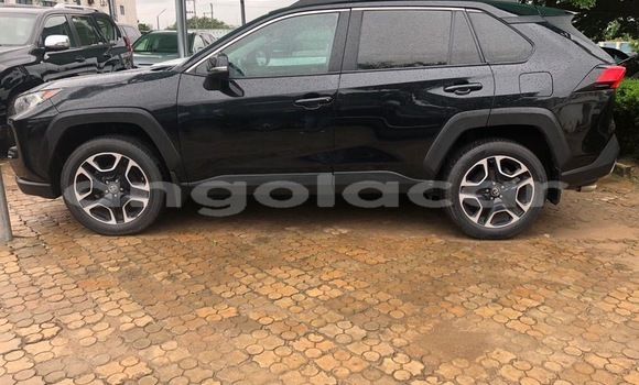 Comprar Usado Toyota RAV4 Preto Carro em Luanda em Luanda Province Comprar Usado Toyota RAV4 Preto Carro em Luanda em Luanda Province