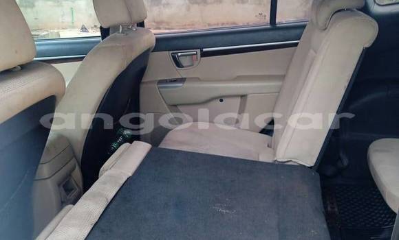 Buy Used Hyundai Santa Fe Black Car in Caluquembe in Huila Buy Used Hyundai Santa Fe Black Car in Caluquembe in Huila