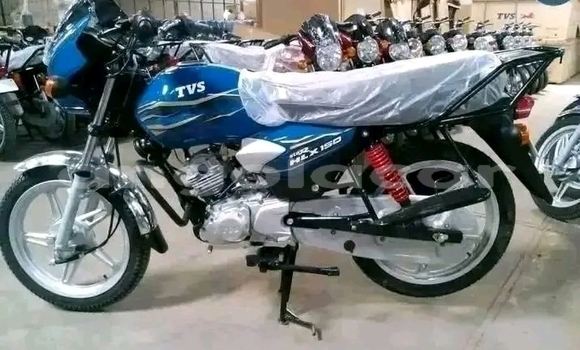 Buy Used Bajaj Qute Red Car in Luanda in Luanda Province Buy Used Bajaj Qute Red Car in Luanda in Luanda Province