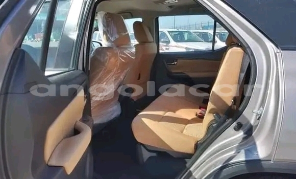 Buy Used Toyota Fortuner Other Car in Luanda in Luanda Province Buy Used Toyota Fortuner Other Car in Luanda in Luanda Province