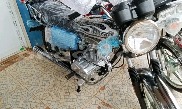 Comprar Usado Bajaj Qute Prata Carro em Luanda em Luanda Province Comprar Usado Bajaj Qute Prata Carro em Luanda em Luanda Province