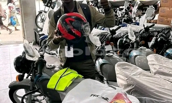 Acheter Occasion Voiture Bajaj Qute Noir à Luanda, Province de Luanda Acheter Occasion Voiture Bajaj Qute Noir à Luanda, Province de Luanda