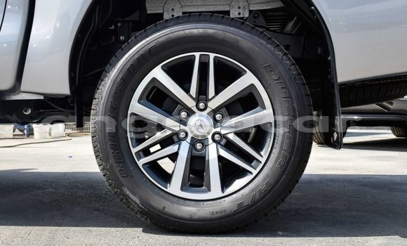 Acheter Neuf Voiture Toyota Hilux Gris à Benguela, Benguela Acheter Neuf Voiture Toyota Hilux Gris à Benguela, Benguela