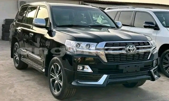 Acheter Occasion Voiture Toyota Land Cruiser Noir à Luanda, Province de Luanda Acheter Occasion Voiture Toyota Land Cruiser Noir à Luanda, Province de Luanda