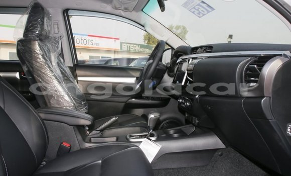 Acheter Neuf Voiture Toyota Hilux Gris à Benguela, Benguela Acheter Neuf Voiture Toyota Hilux Gris à Benguela, Benguela