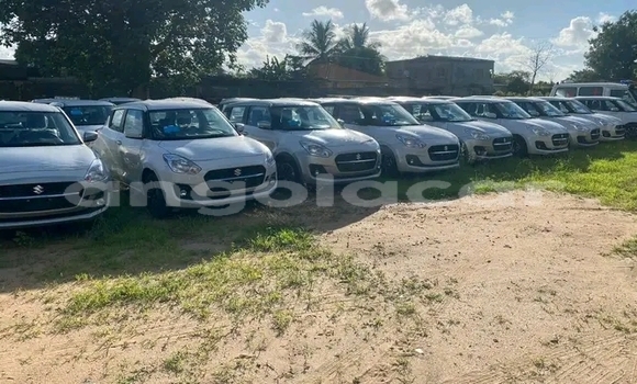 Comprar Usado Suzuki Celerio Branco Carro em Luanda em Luanda Province