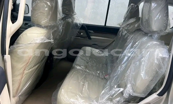 Comprar Usado Mitsubishi Pajero Outro Carro em Luanda em Luanda Province Comprar Usado Mitsubishi Pajero Outro Carro em Luanda em Luanda Province