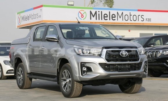 Comprar Novo Toyota Hilux Prata Carro em Benguela em Benguela Comprar Novo Toyota Hilux Prata Carro em Benguela em Benguela
