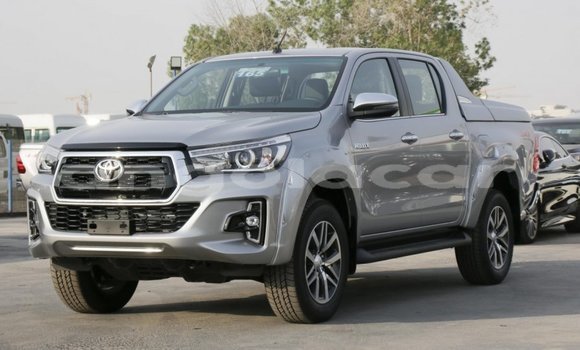 Comprar Novo Toyota Hilux Prata Carro em Benguela em Benguela Comprar Novo Toyota Hilux Prata Carro em Benguela em Benguela