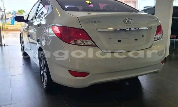 Buy Used Hyundai Accent White Car in Luanda in Luanda Province Buy Used Hyundai Accent White Car in Luanda in Luanda Province
