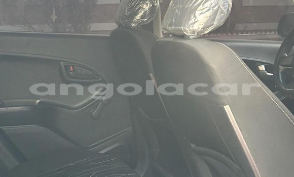 Buy Used Kia Picanto Blue Car in Luanda in Luanda Province Buy Used Kia Picanto Blue Car in Luanda in Luanda Province