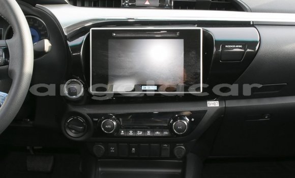 Comprar Novo Toyota Hilux Prata Carro em Benguela em Benguela Comprar Novo Toyota Hilux Prata Carro em Benguela em Benguela
