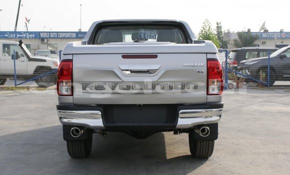 Comprar Novo Toyota Hilux Prata Carro em Benguela em Benguela Comprar Novo Toyota Hilux Prata Carro em Benguela em Benguela