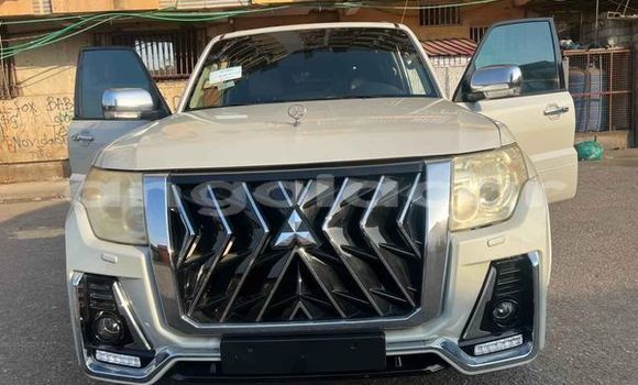 Acheter Occasion Voiture Mitsubishi Pajero Autre à Luanda, Province de Luanda Acheter Occasion Voiture Mitsubishi Pajero Autre à Luanda, Province de Luanda